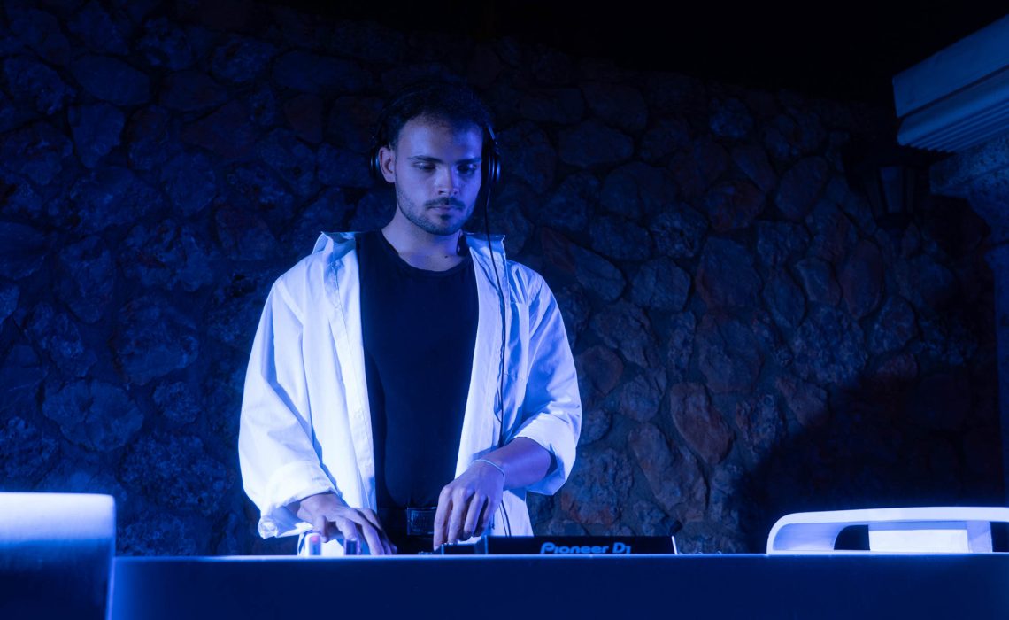 DJ036