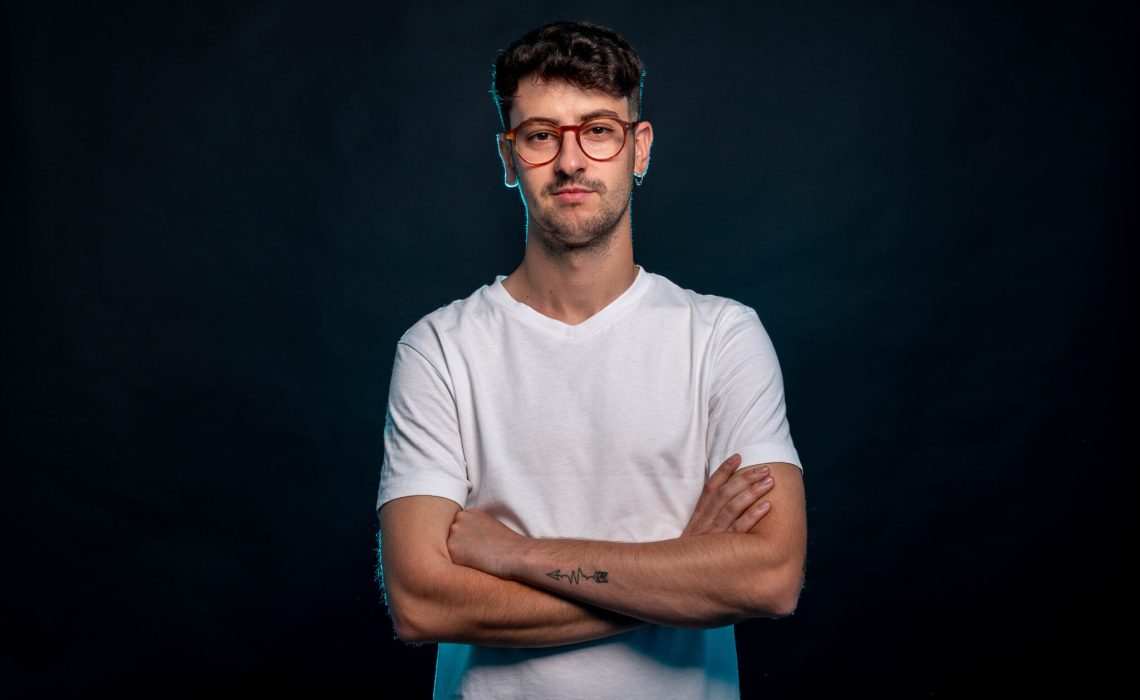 DJ056