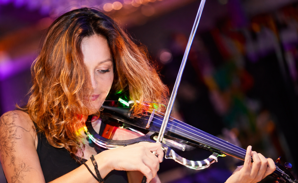 REF: 076 – ELECTRO VIOLINIST & SINGER